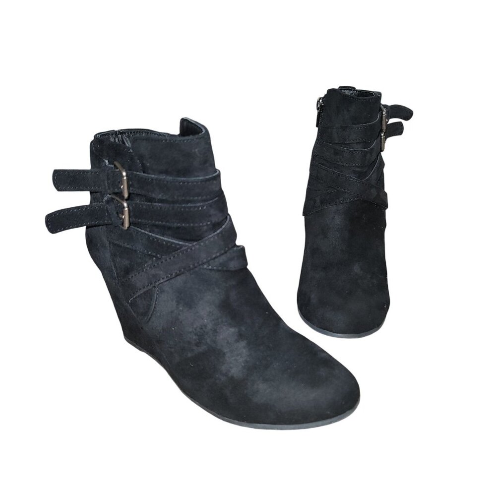 MADDEN NYC Ankle Wedge Black FuxSuede Booties 7.5 Whimsigoth Y2K Work Office